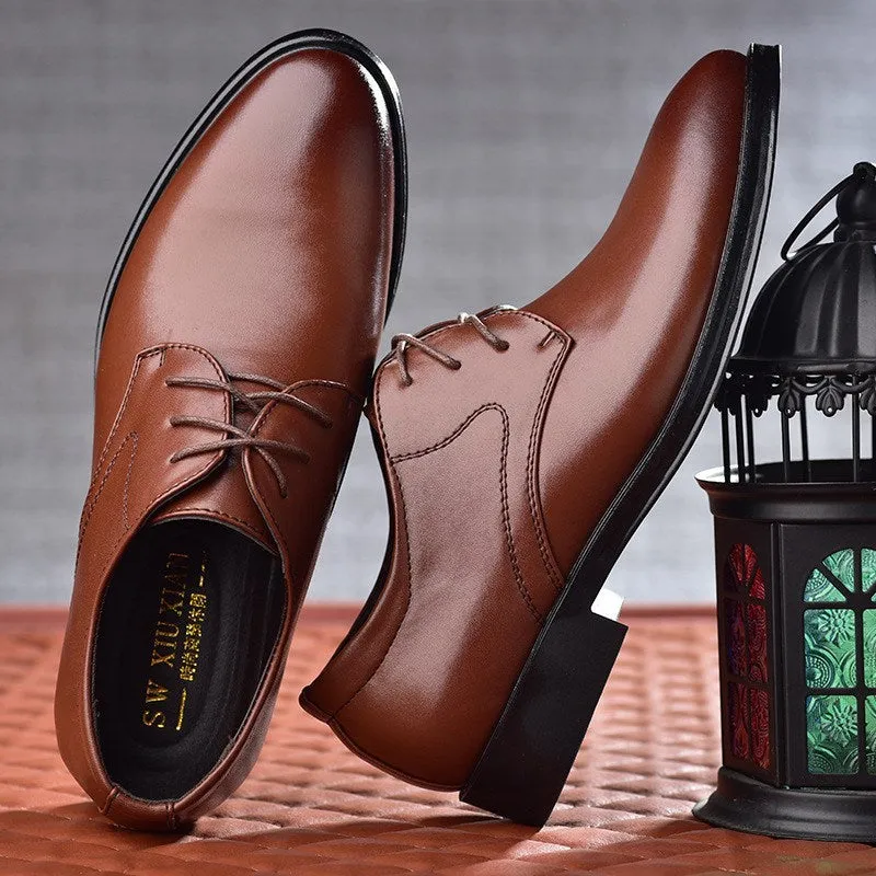 Aaron  Schwarze Schuhe mit Spitzem Zeh