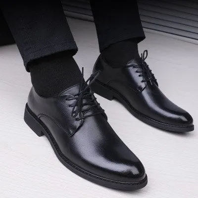 Aaron  Schwarze Schuhe mit Spitzem Zeh