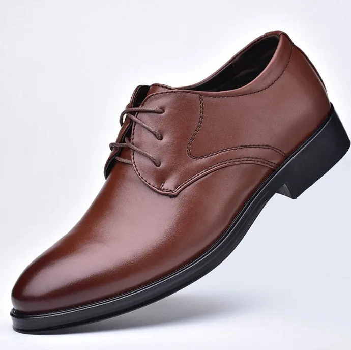 Aaron  Schwarze Schuhe mit Spitzem Zeh
