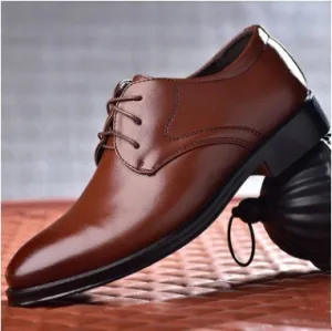 Aaron  Schwarze Schuhe mit Spitzem Zeh
