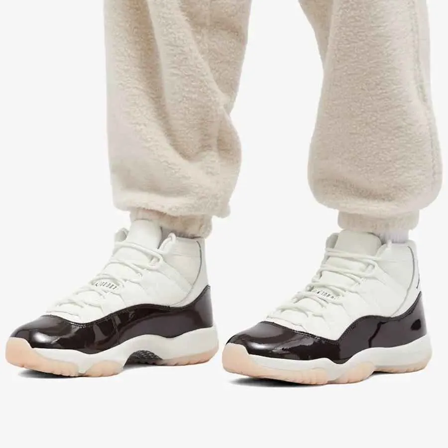 Air Jordan W 11 Retro sneakers, white/black