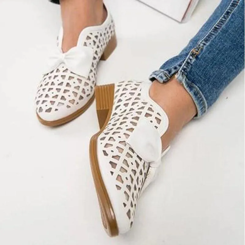 Chicvane Hollow Bowknot Breathable Pointed Toe Chunky Heel Loafers
