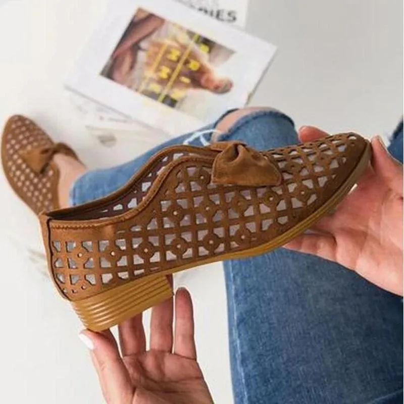 Chicvane Hollow Bowknot Breathable Pointed Toe Chunky Heel Loafers