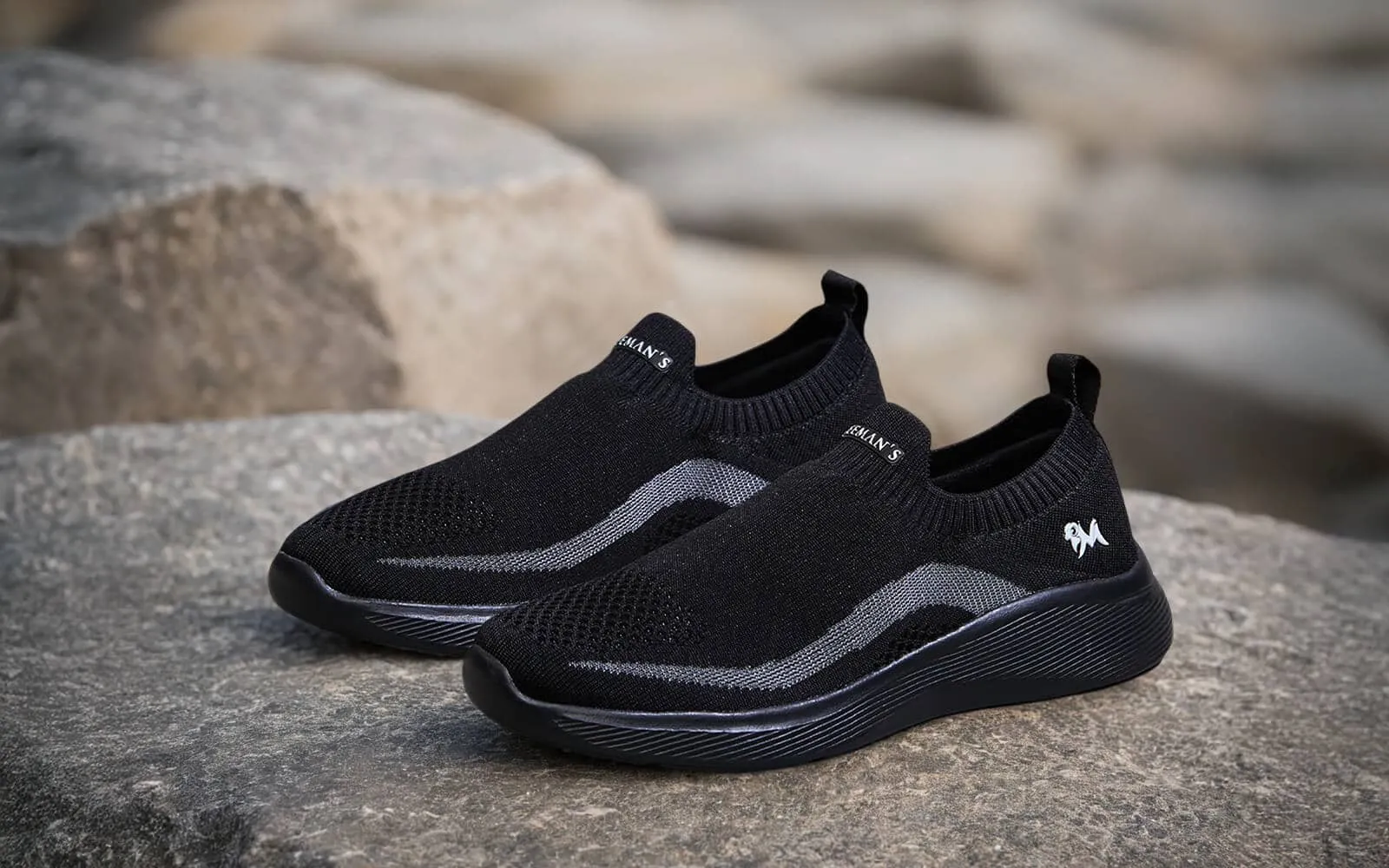 Everyday Basic Slip Ons : Black