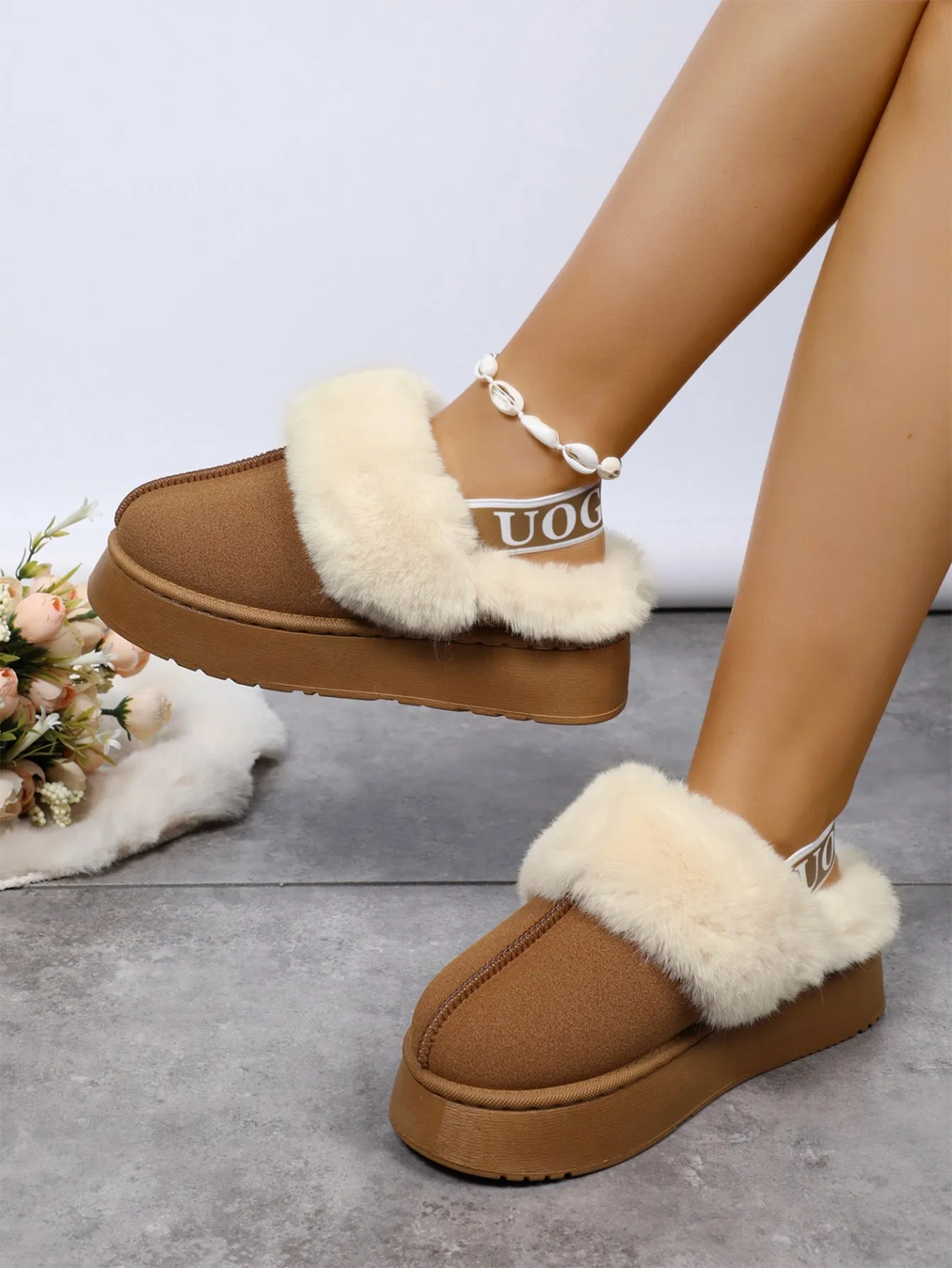 Low Top Fashion Thick Sole Warm Elastic Band Slip-On Casual Winter Shoes