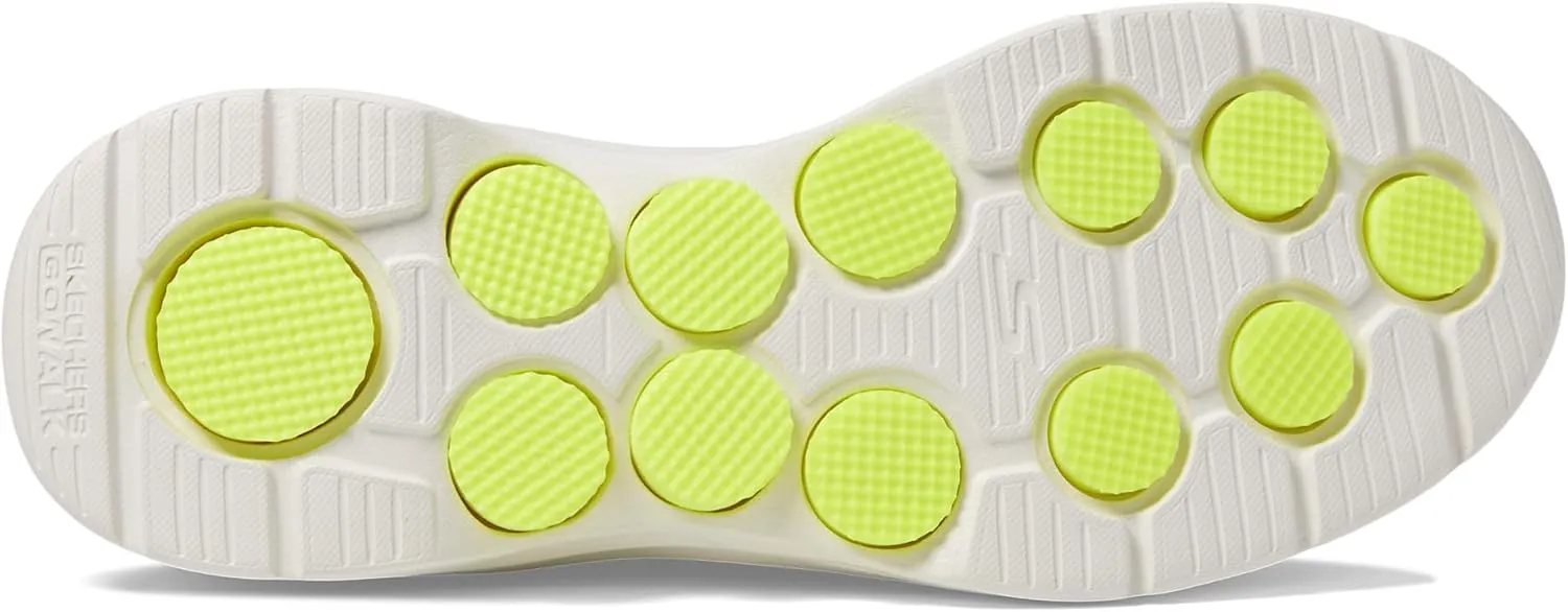 Skechers Men's Go Walk 7-Easy on 2 Sneaker