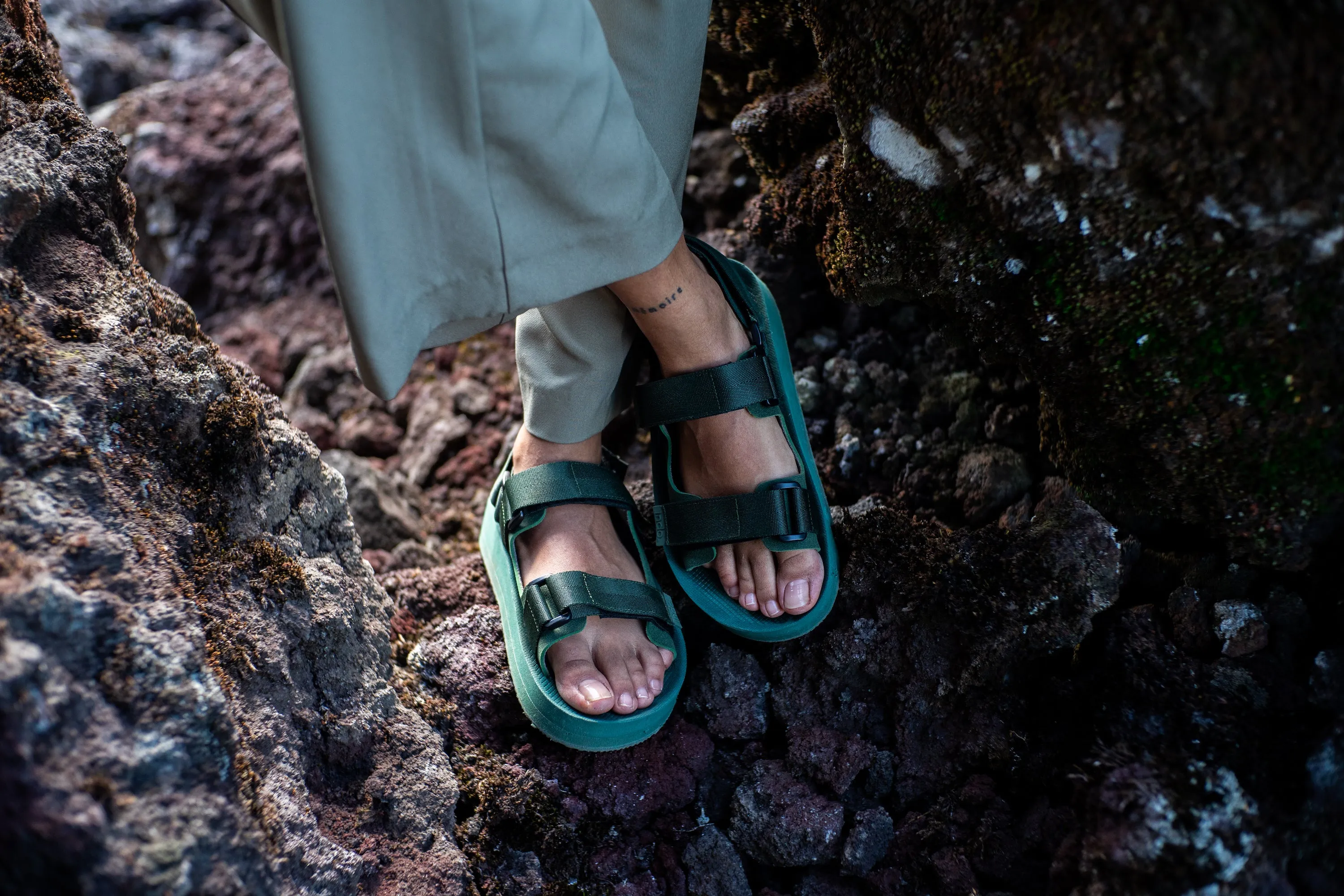 Women's Adventurer Sandals Leaf